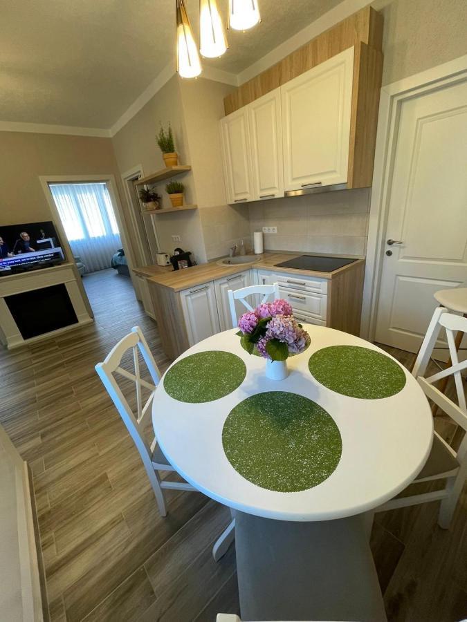 Villa Central House à Oradea Extérieur photo